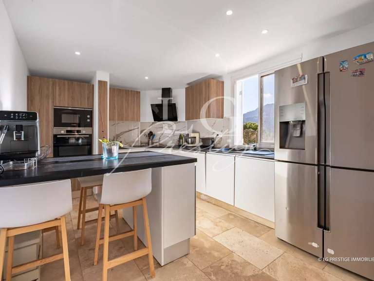 Maison Fréjus - 3 chambres - 183m²