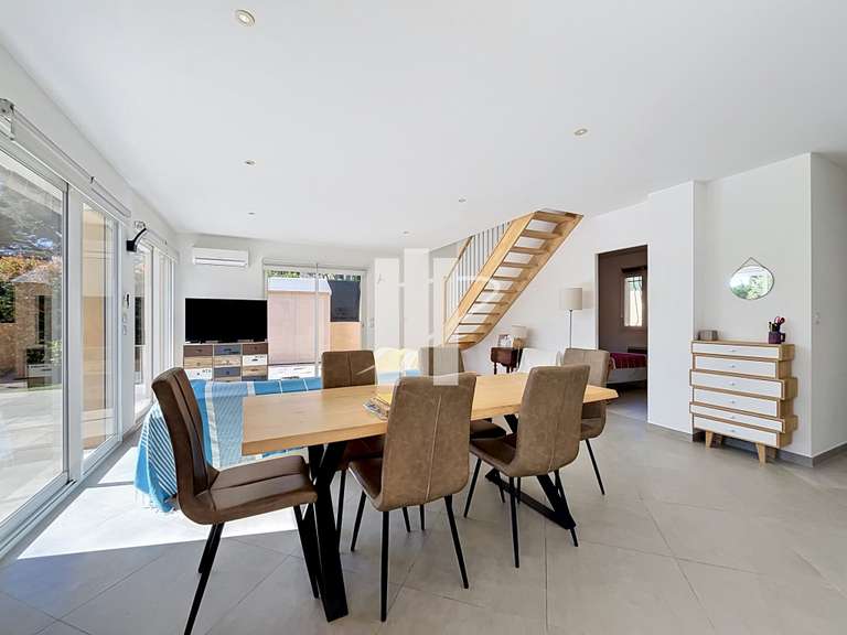 Maison Fréjus - 3 chambres - 87m²