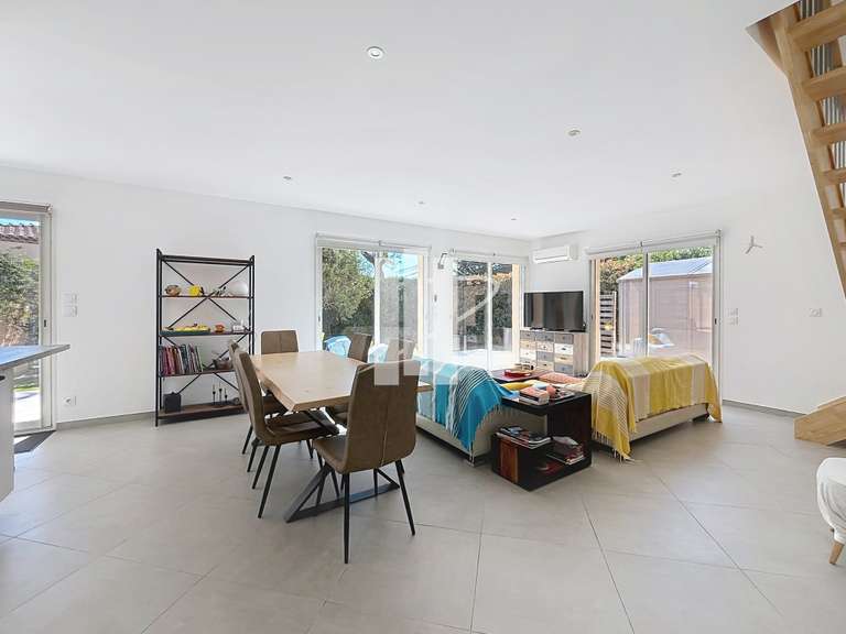 Maison Fréjus - 3 chambres - 87m²