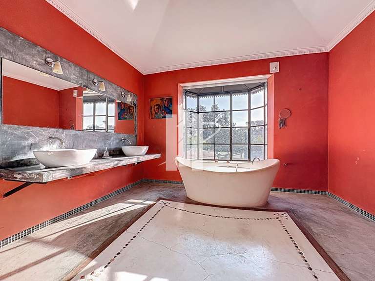 Maison Fréjus - 4 chambres - 196m²