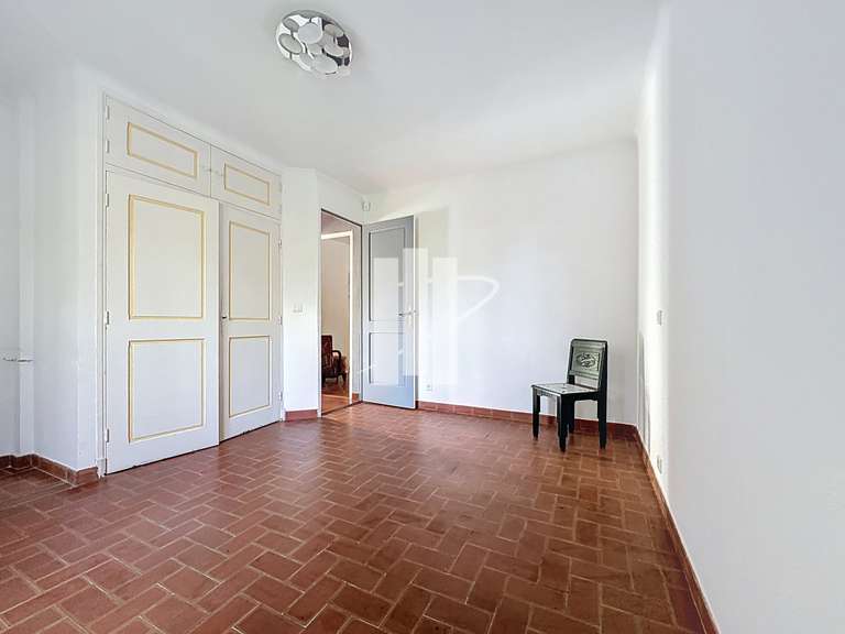 Maison Fréjus - 4 chambres - 196m²