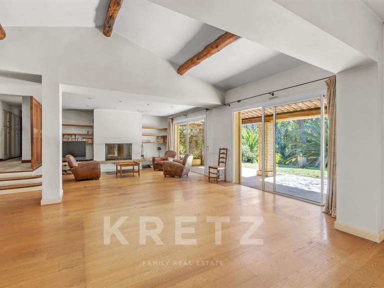 Maison Fréjus - 6 chambres - 320m²