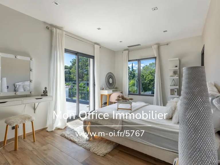 Maison Fréjus - 7 chambres - 285m²