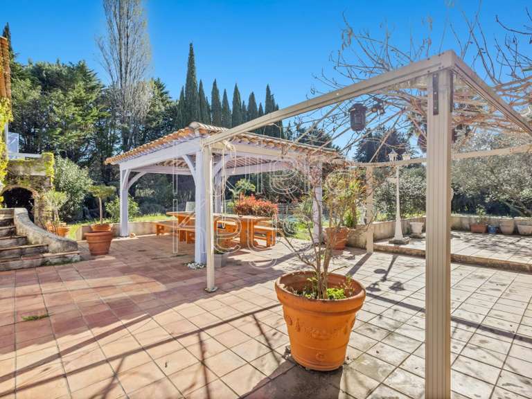 Propriété Fréjus - 7 chambres - 215m²