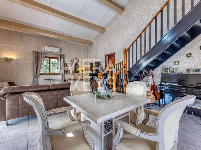 Villa Fréjus - 240m²