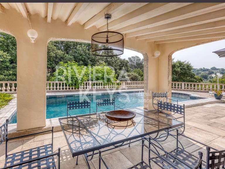 Villa Fréjus - 240m²