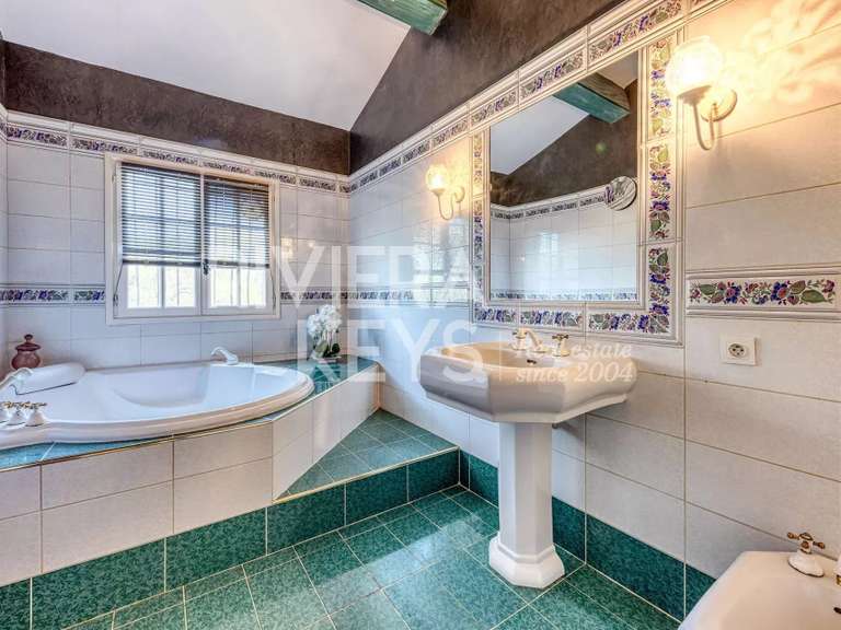 Villa Fréjus - 240m²