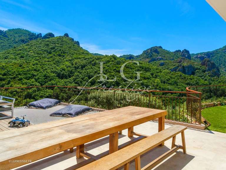 Villa Fréjus - 5 bedrooms - 400m²