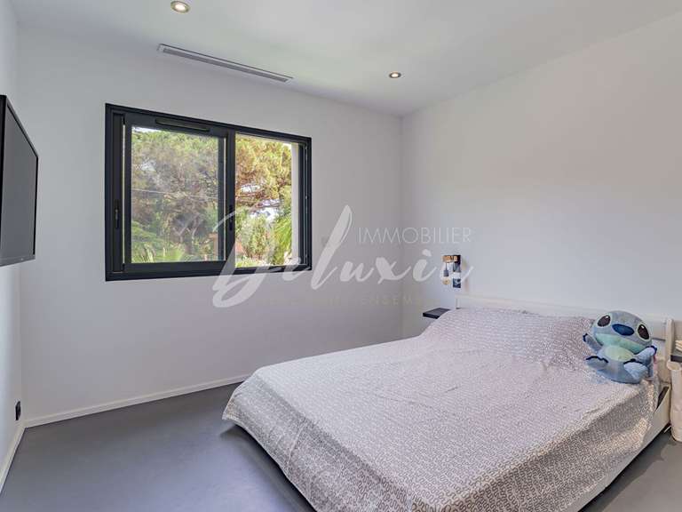 Villa Fréjus - 4 bedrooms - 165m²