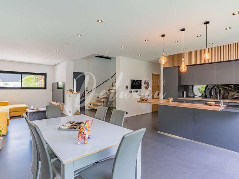 Villa Fréjus - 4 bedrooms - 165m²