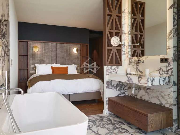 Villa Fréjus - 5 bedrooms - 340m²