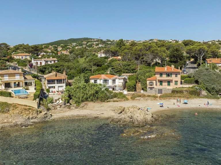 Villa Fréjus - 7 bedrooms - 171m²