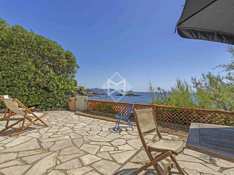 Villa Fréjus - 7 bedrooms - 171m²