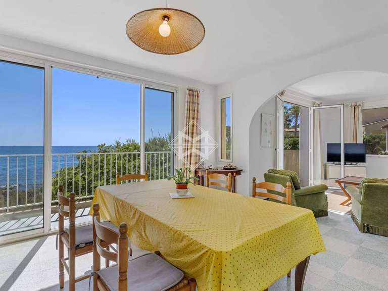 Villa Fréjus - 7 bedrooms - 171m²