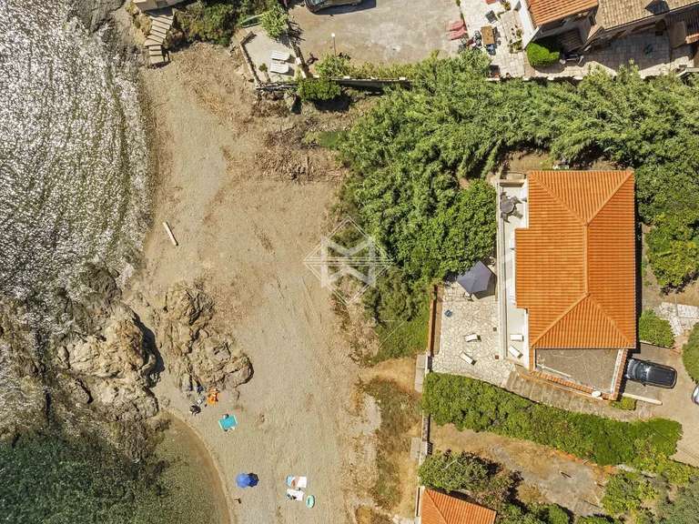 Villa Fréjus - 7 bedrooms - 171m²