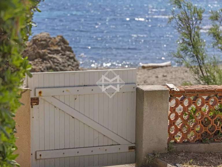 Villa Fréjus - 7 bedrooms - 171m²