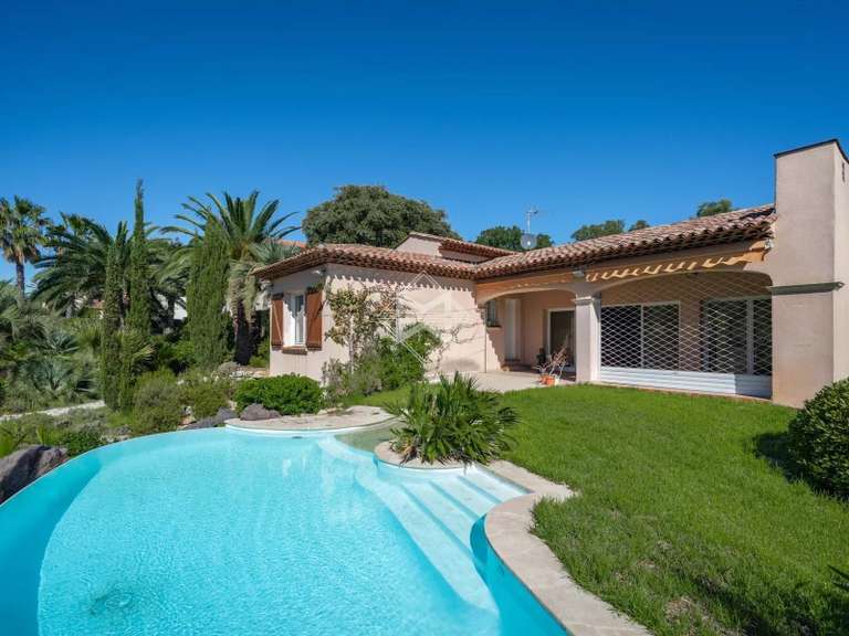 Villa with Sea view Fréjus - 5 bedrooms - 213m²