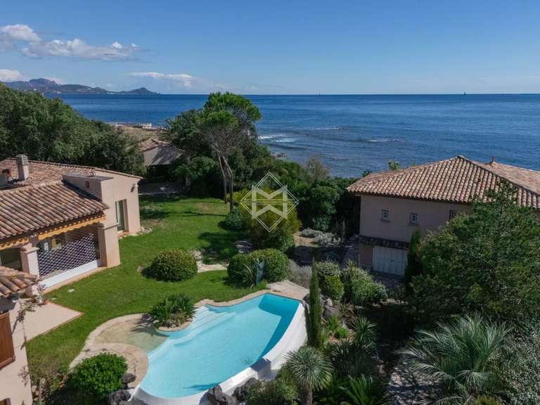Villa with Sea view Fréjus - 5 bedrooms - 213m²