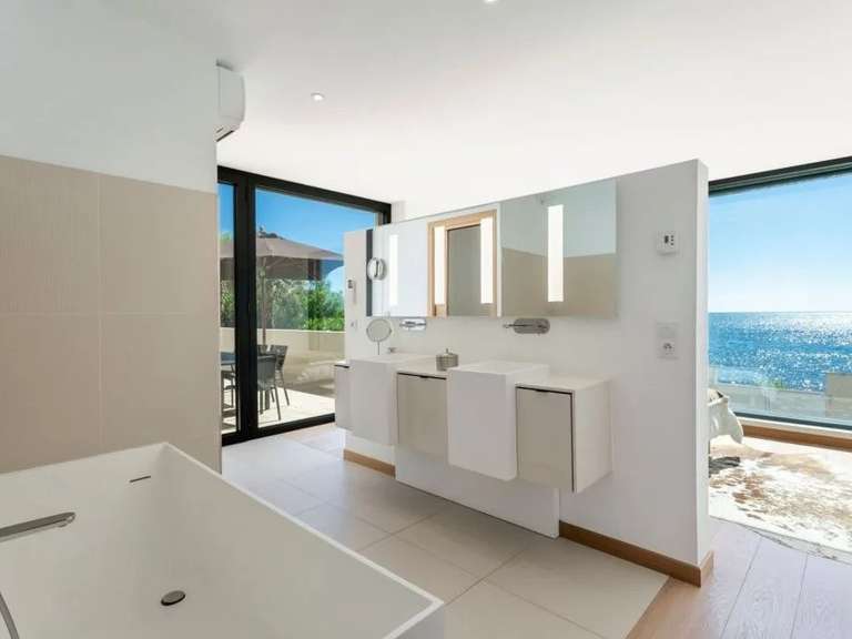 Villa Fréjus - 5 chambres - 280m²