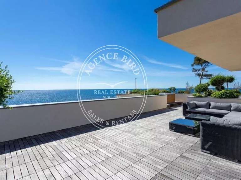 Villa Fréjus - 5 bedrooms - 280m²