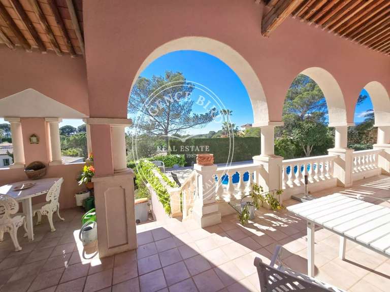 Villa Fréjus - 4 chambres - 250m²