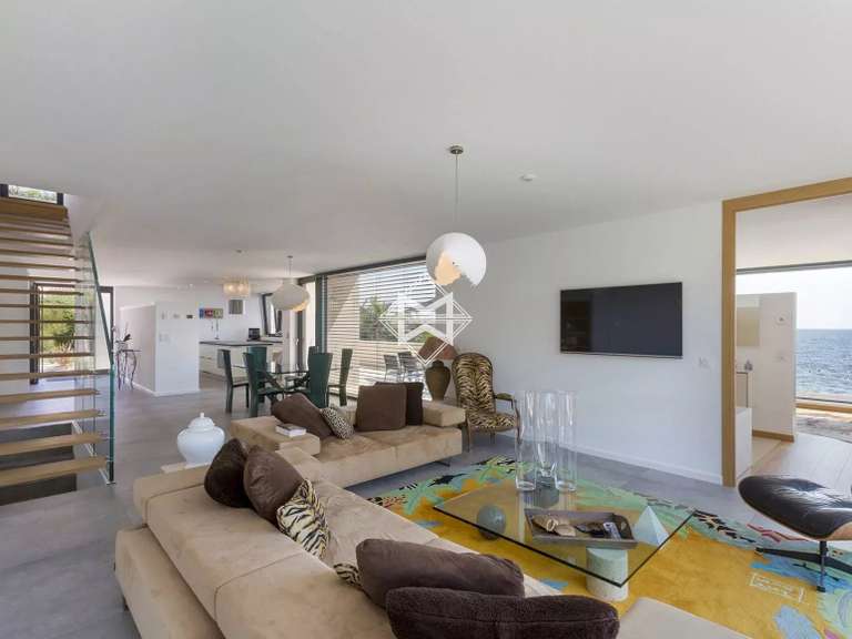 Villa Fréjus - 5 chambres - 237m²