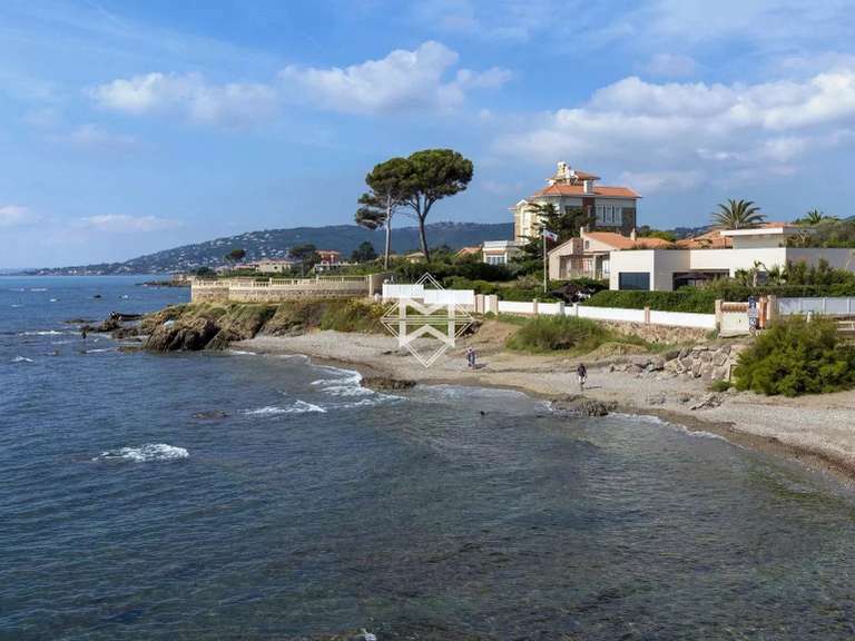 Villa Fréjus - 5 chambres - 237m²