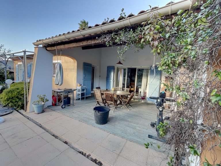 Villa Fréjus - 3 bedrooms - 130m²