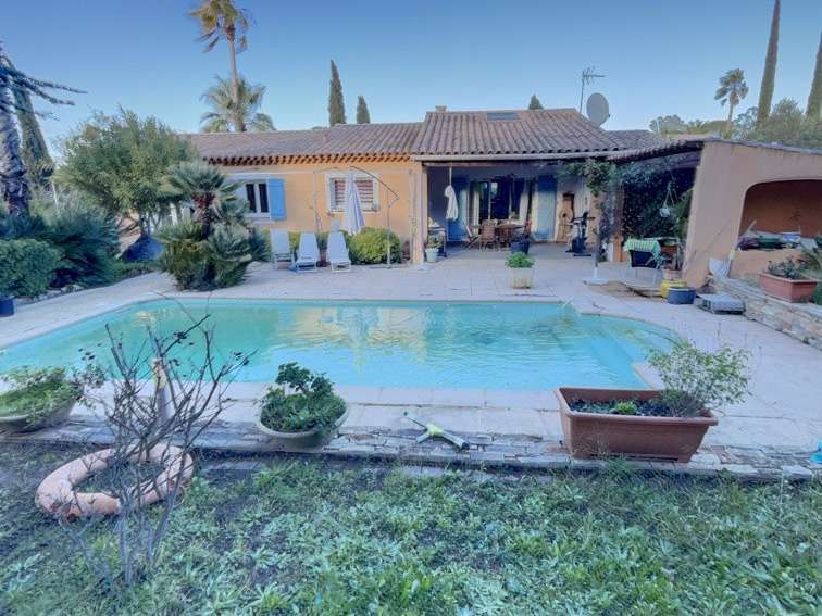 Villa Fréjus - 3 chambres - 130m²