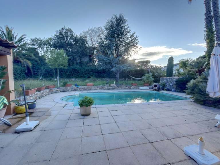 Villa Fréjus - 3 bedrooms - 130m²