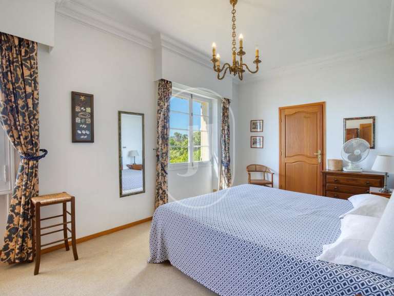 Villa Fréjus - 6 chambres - 234m²