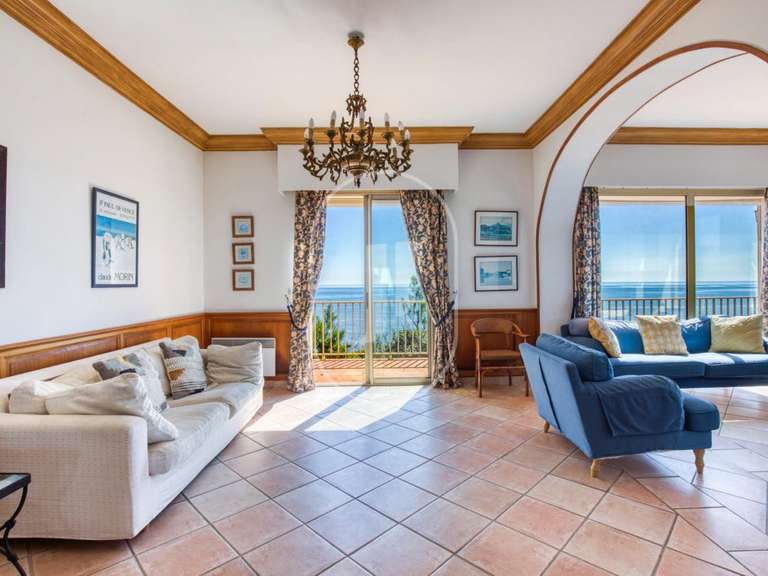 Villa Fréjus - 6 chambres - 234m²