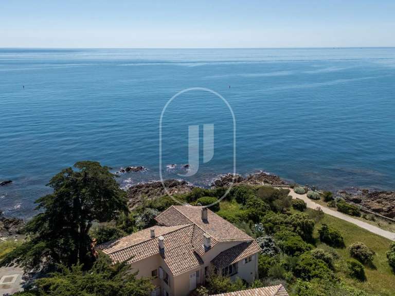 Villa Fréjus - 6 chambres - 234m²