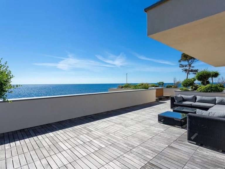 Villa Fréjus - 5 chambres - 280m²