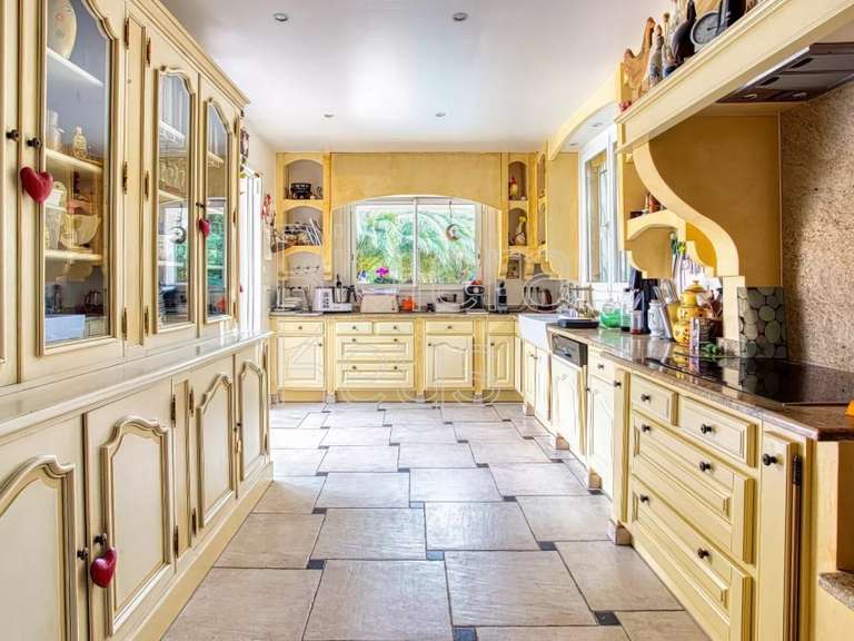 Villa Fréjus - 260m²