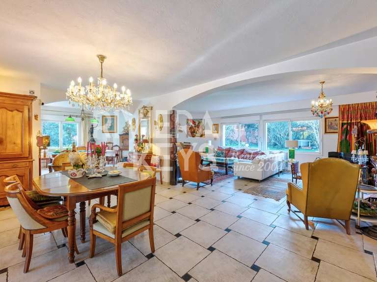 Villa Fréjus - 260m²