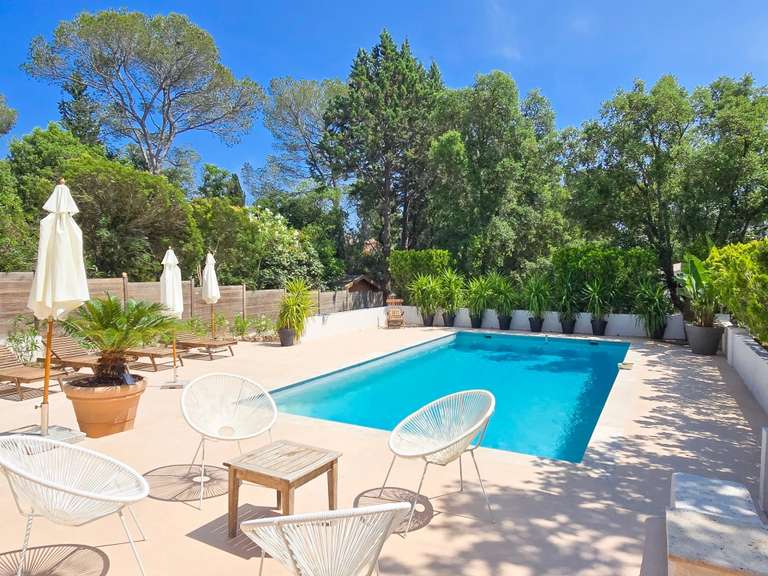 Villa Fréjus - 5 chambres - 280m²