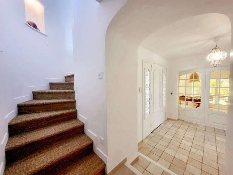 Villa Fréjus - 5 chambres - 280m²