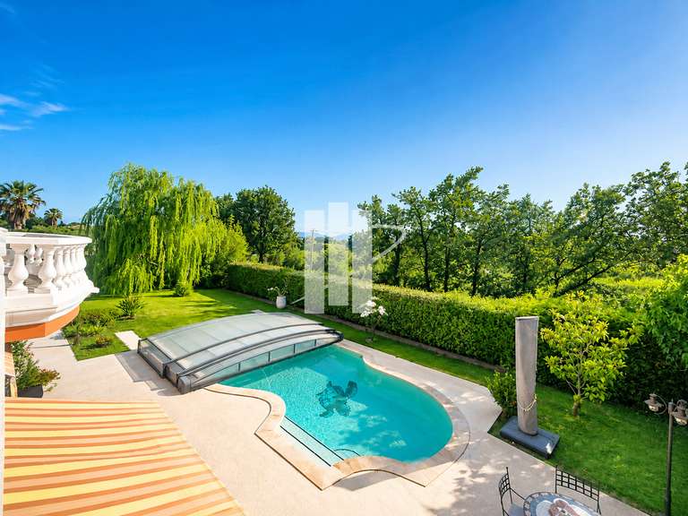 Villa Fréjus - 3 chambres - 178m²