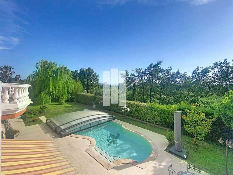 Villa Fréjus - 3 chambres - 178m²