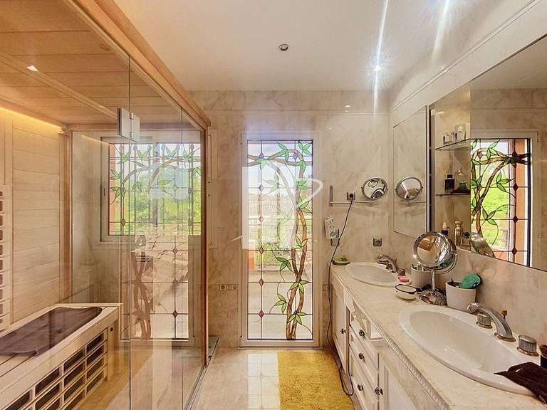 Villa Fréjus - 3 chambres - 178m²