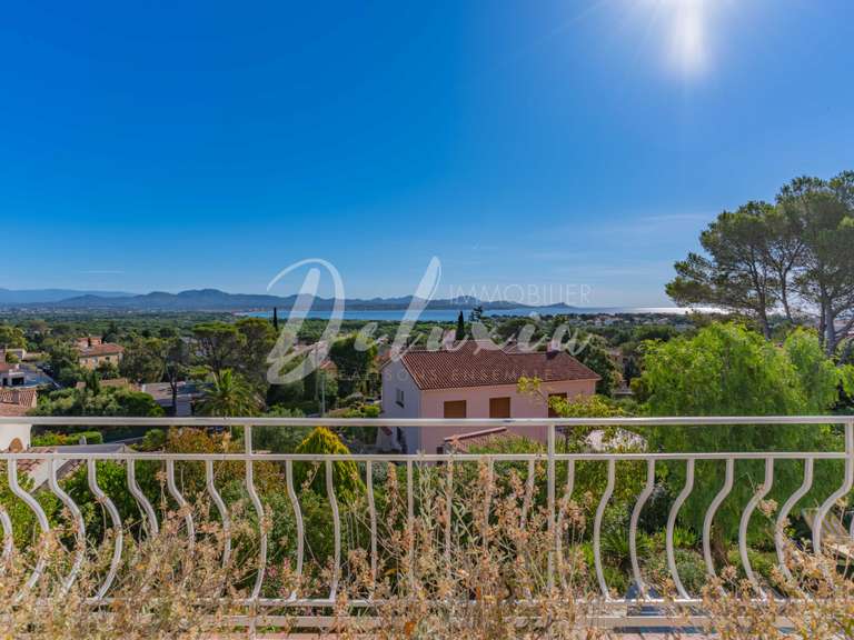 Villa with Sea view Fréjus - 6 bedrooms - 179m²