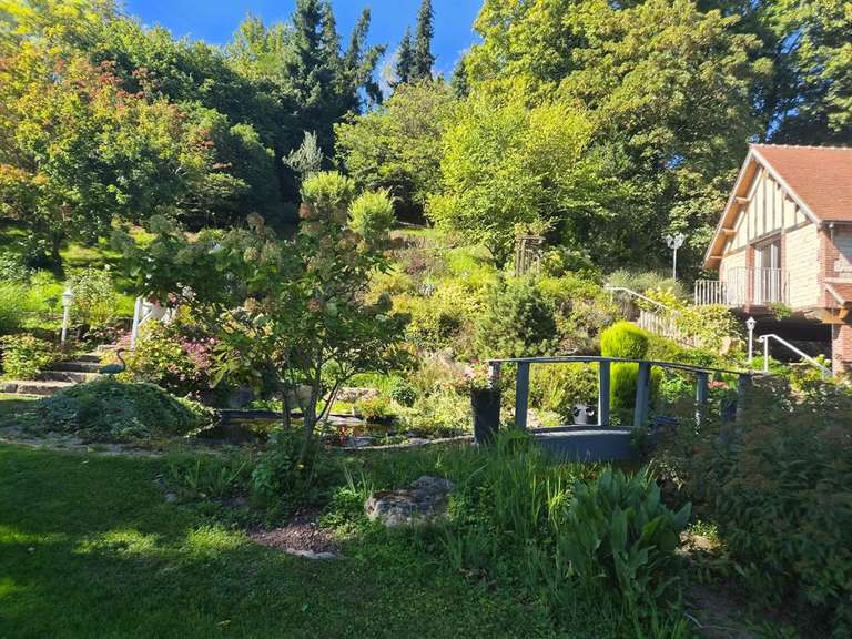 Maison Freneuse - 3 chambres - 231m²