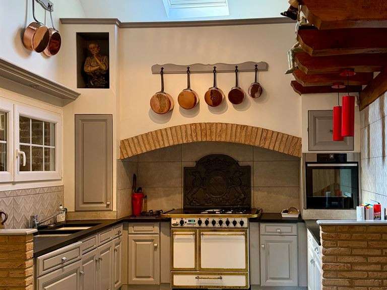 Maison Freneuse - 3 chambres - 231m²