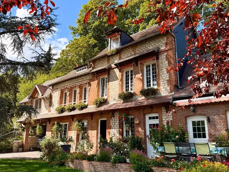 Maison Freneuse - 3 chambres - 231m²