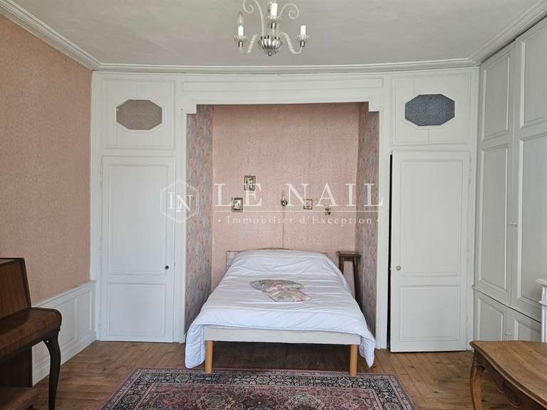 Château Fresnay-sur-Sarthe - 7 chambres - 446m²