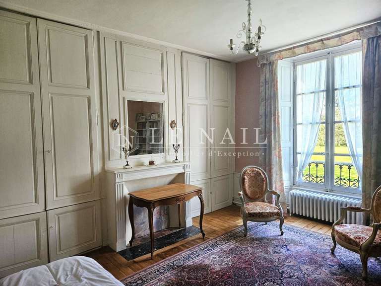 Château Fresnay-sur-Sarthe - 7 chambres - 446m²