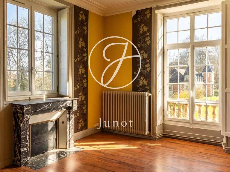 Château Fréteval - 17 chambres - 2800m²