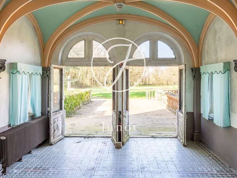 Château Fréteval - 17 chambres - 2800m²