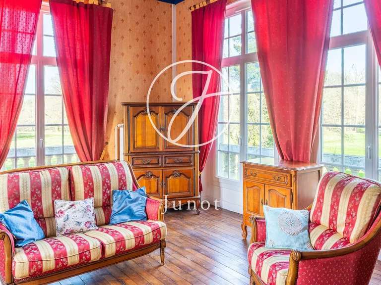 Château Fréteval - 17 chambres - 2800m²